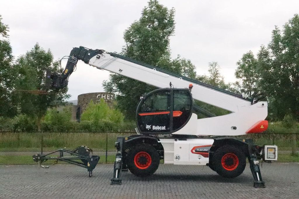 Bobcat TR 50.250 | JIB WINCH | FORKS | ELECTRICALLY OPERABLE 380V
