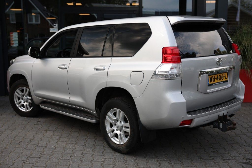 Toyota Landcruiser 150 3.0 D-4D 5DRS SX A/T 5 SITZ MARGE