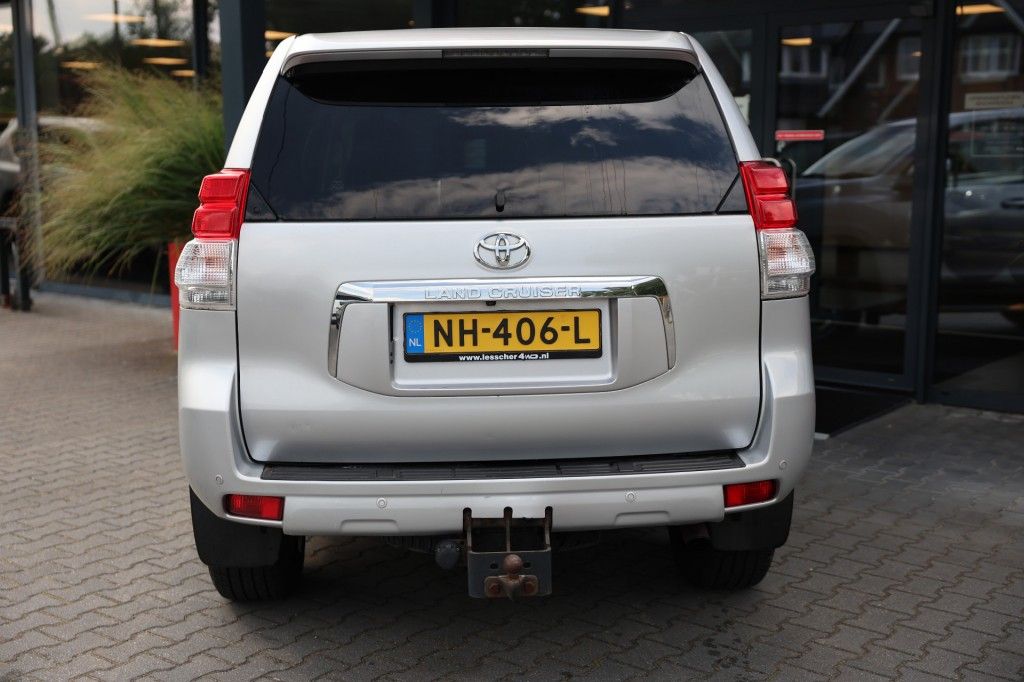 Toyota Landcruiser 150 3.0 D-4D 5DRS SX A/T 5 SITZ MARGE