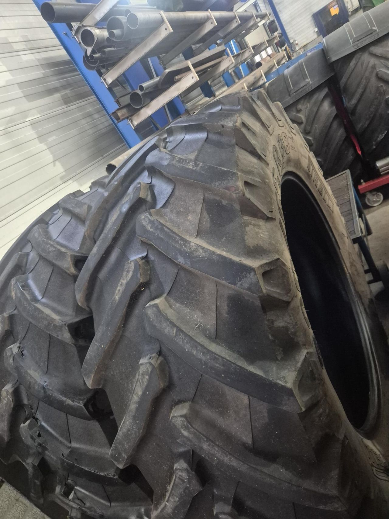 Set banden Pirelli 600x65x38 tm 800