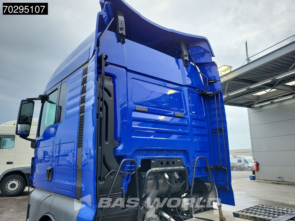 MAN TGX TGX 18.460 4X2 NL-Truck Retarder 2xTanks Standairco Hydraulic Euro 6