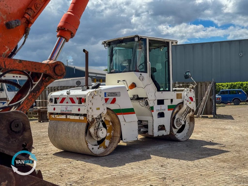 Caterpillar CB434D