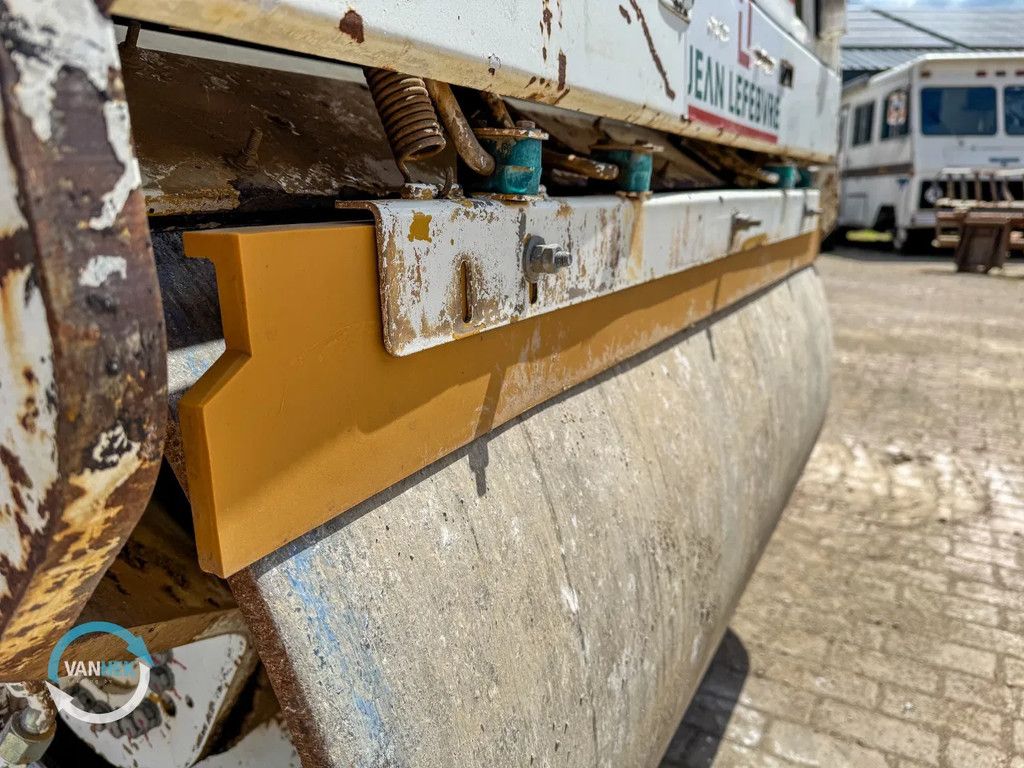 Caterpillar CB434D