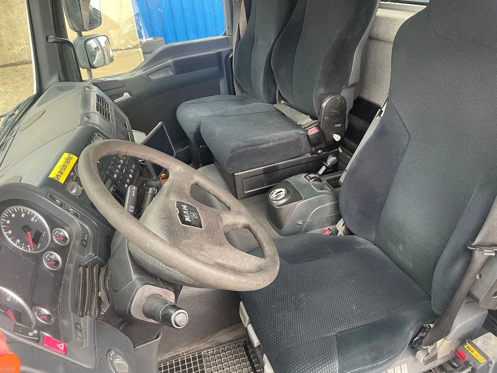 MAN TGL 12.220 Bakwagen / Kieper wisselsysteem 3 zits Euro 5