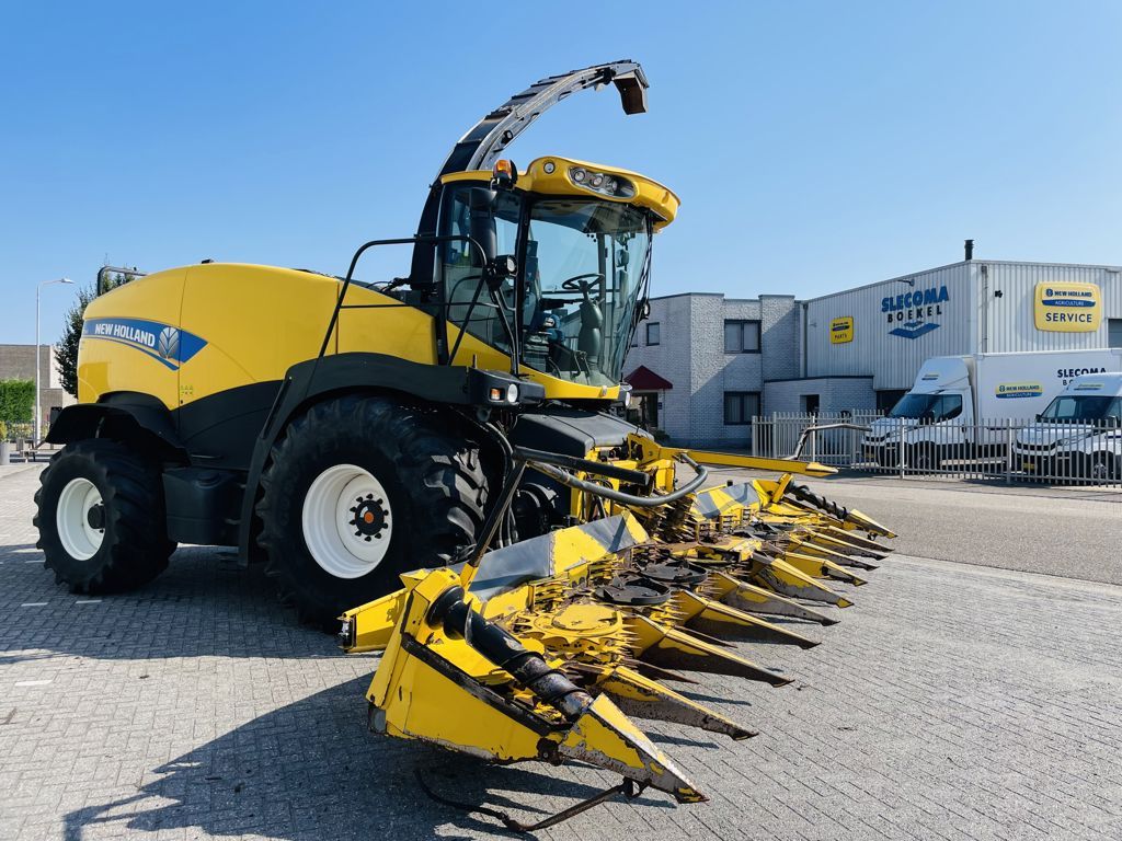 New Holland FR700 Forage Harvester 10 Row header