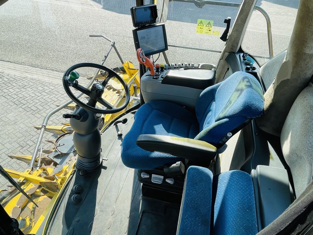 New Holland FR700 Forage Harvester 10 Row header