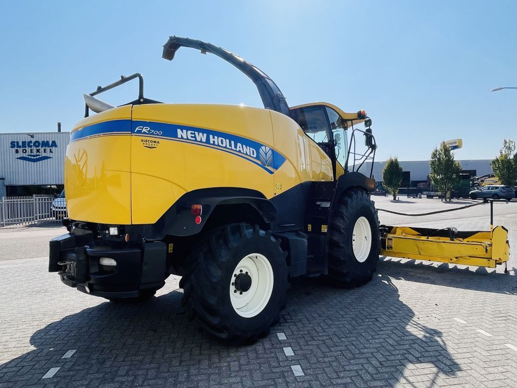 New Holland FR700 Forage Harvester 10 Row header