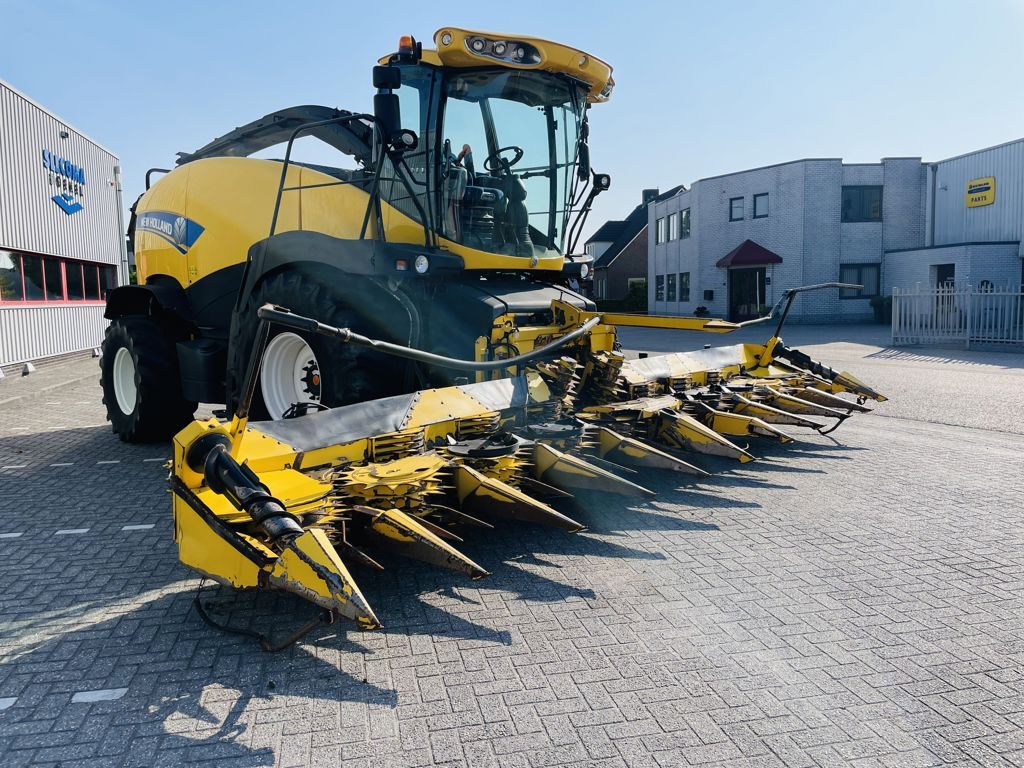 New Holland FR700 Forage Harvester 10 Row header
