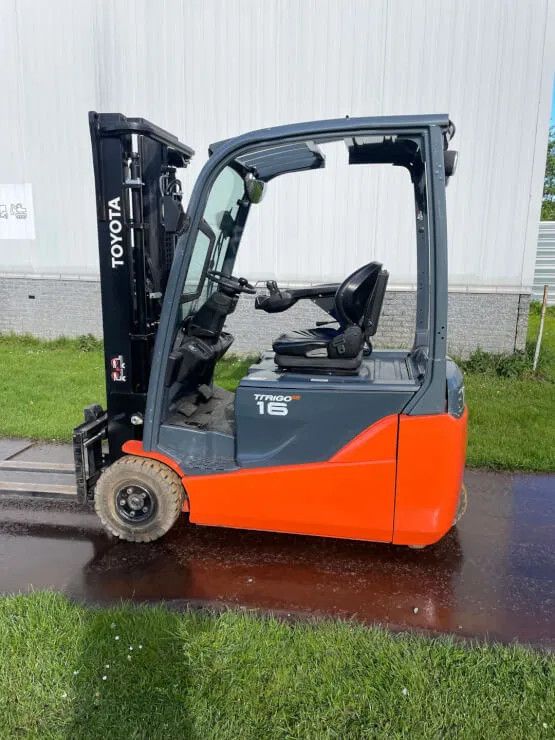 Toyota 8FBE16T heftruck met freelift 3,30m mast