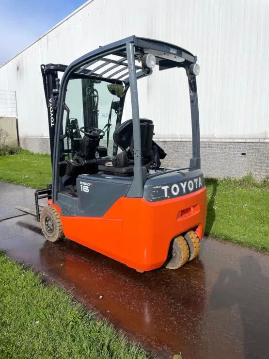 Toyota 8FBE16T heftruck met freelift 3,30m mast