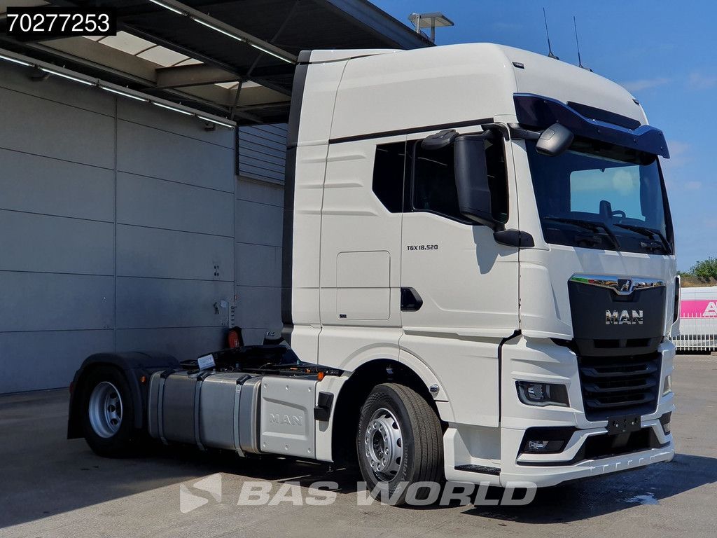 MAN TGX 18.520 4X2 NEW! GX Retarder 2x Tanks Standklima ACC