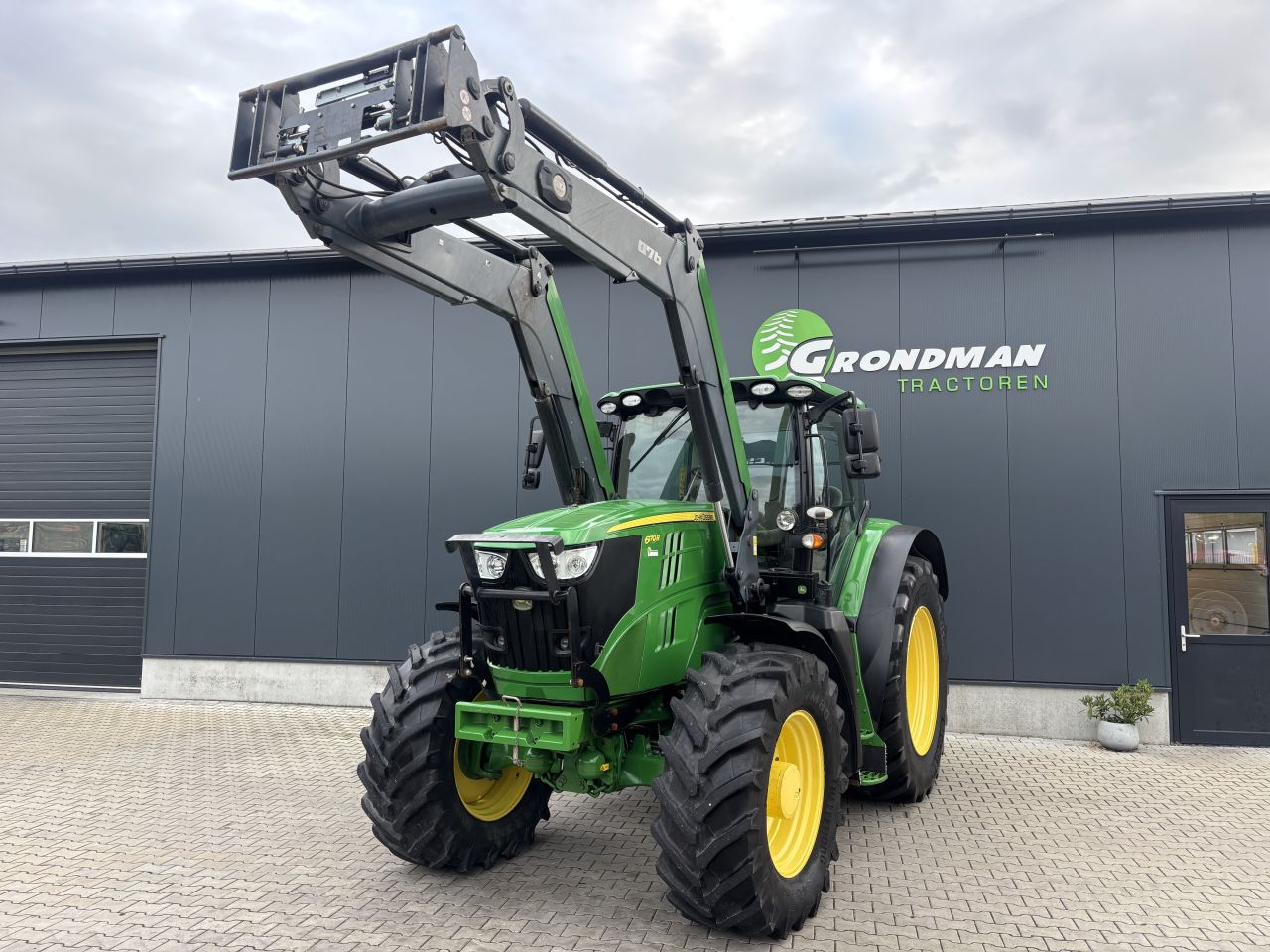John Deere 6170R