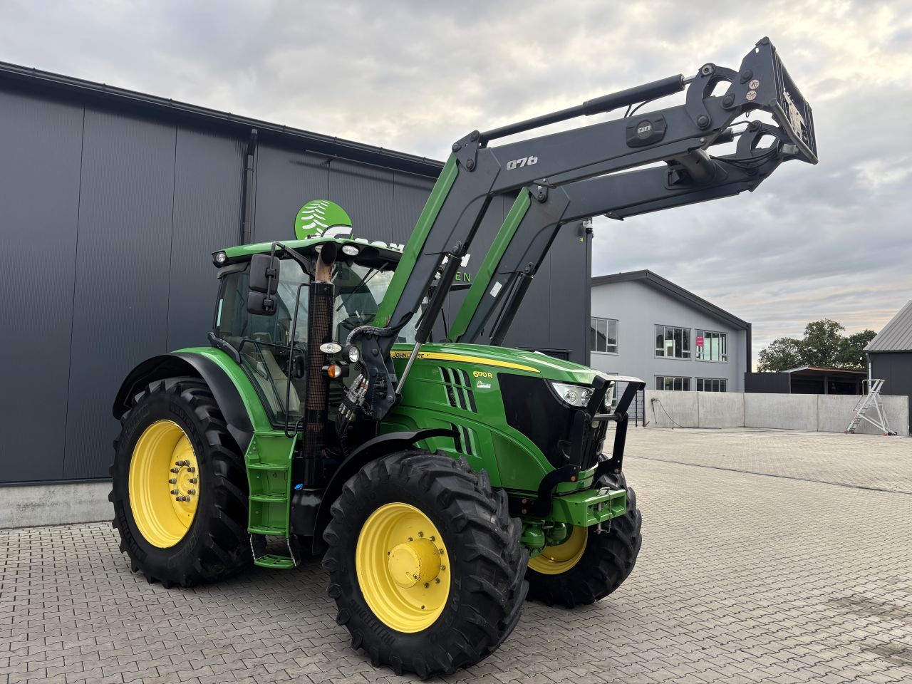 John Deere 6170R
