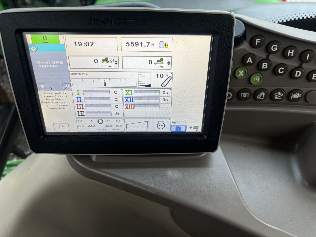 John Deere 6170R