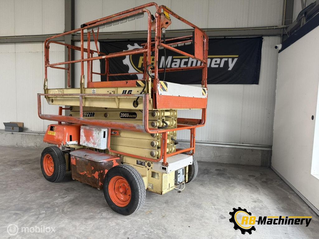 JLG 3969