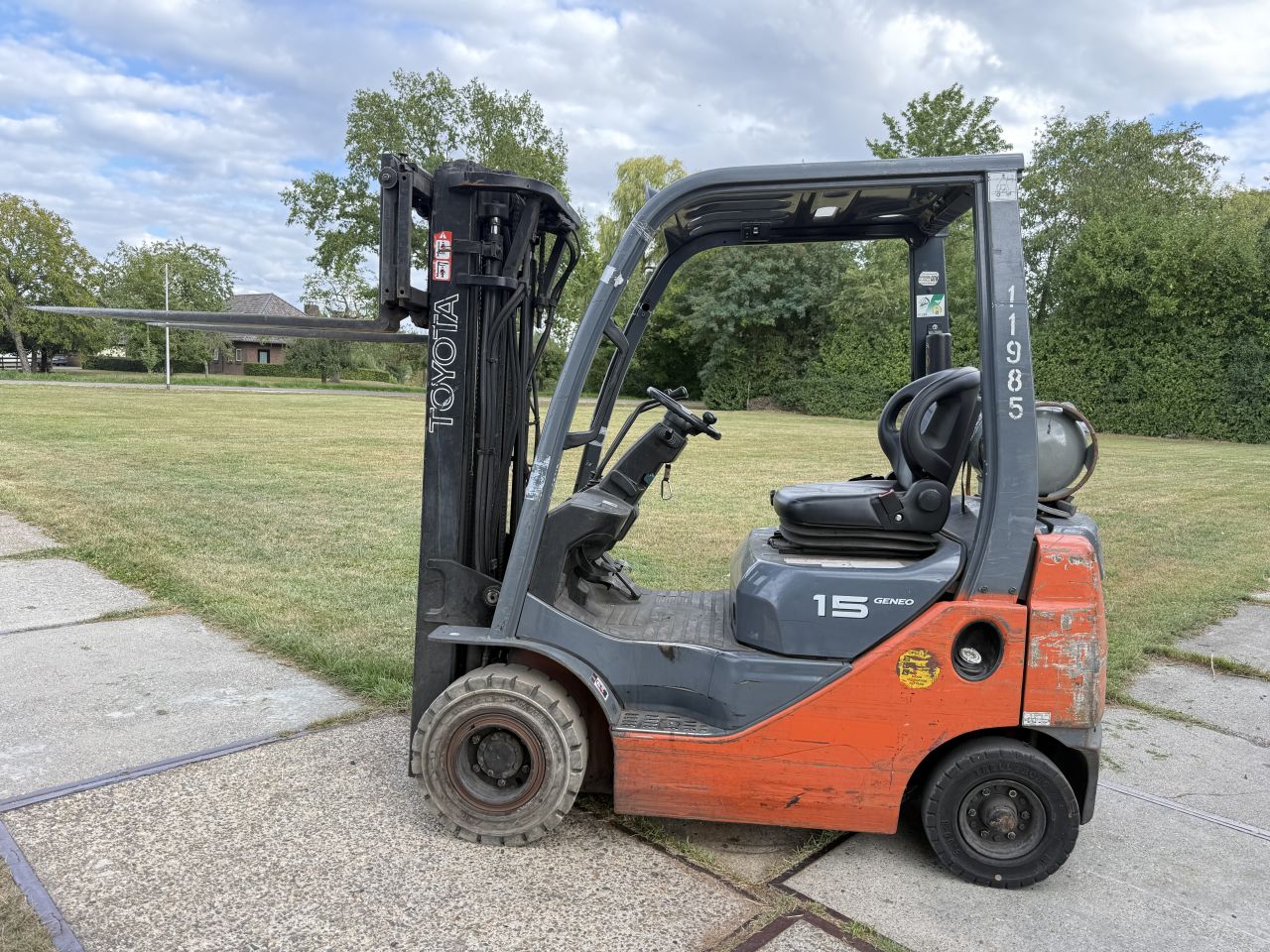 Toyota 1500KG LPG heftruck triplex 4.7M Freelift Sideshift