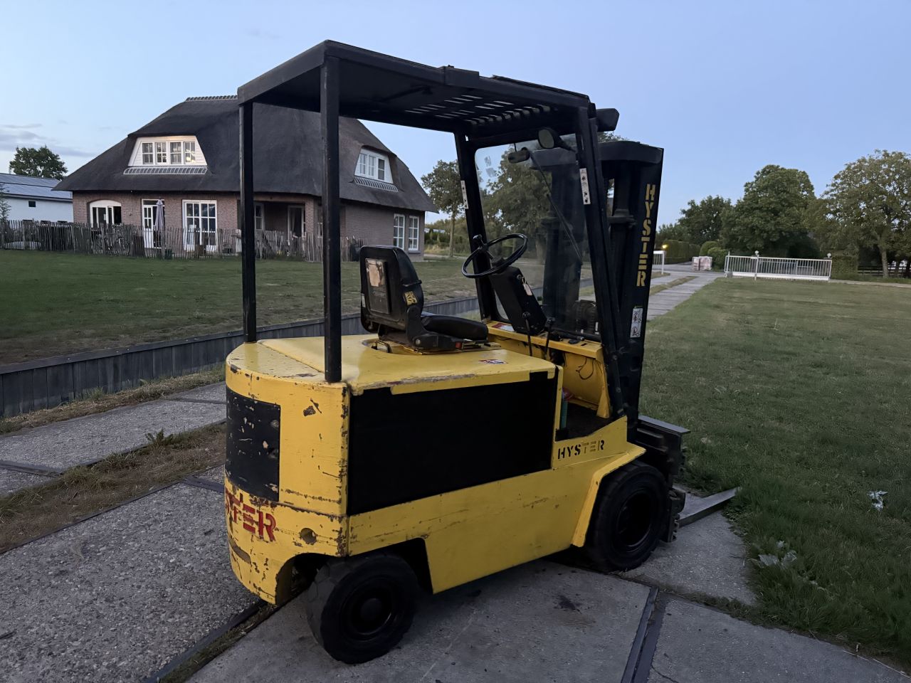 KOOPJE ! Hyster 2500KG elektrisch 3-delig + vorkenspreider