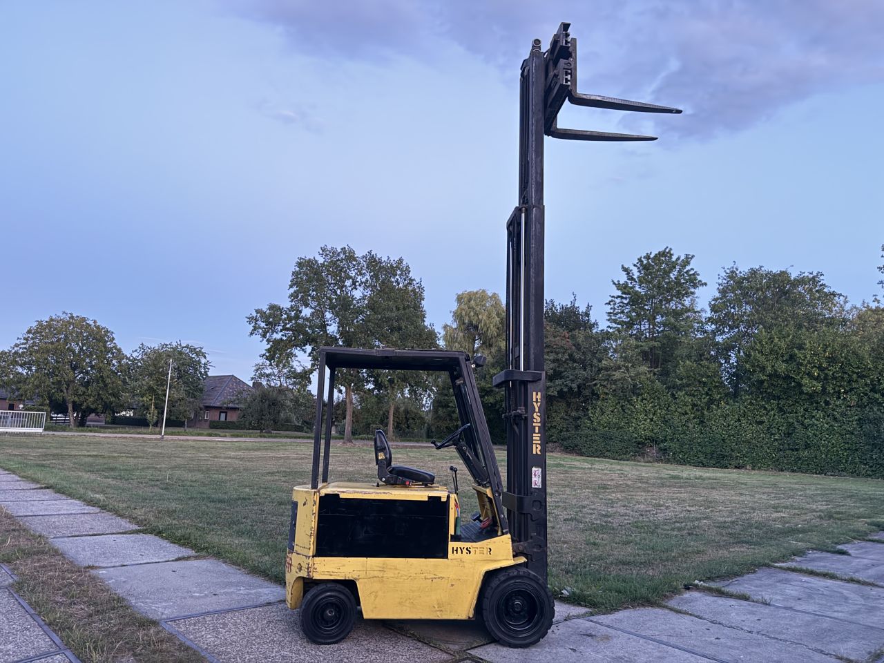 KOOPJE ! Hyster 2500KG elektrisch 3-delig + vorkenspreider