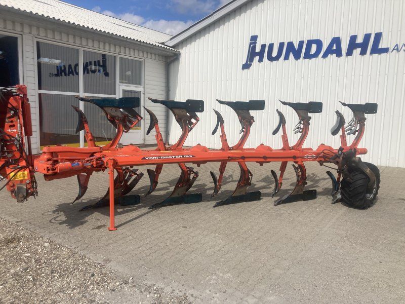 Kuhn VARI-MASTER 153 4+1