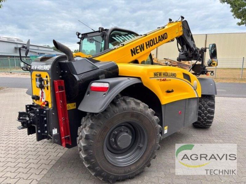 New Holland TH 7.42 ELITE