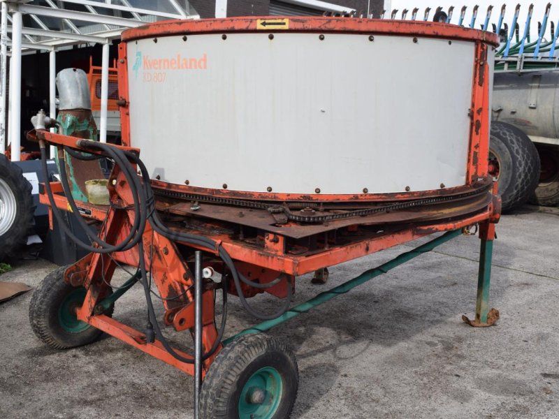 Kverneland KD 807 *Ballenlöser*