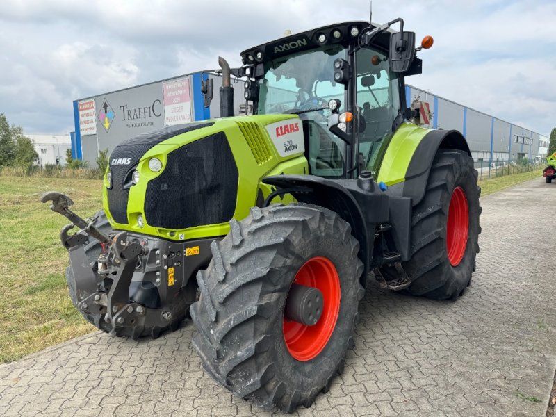 Claas Axion 870