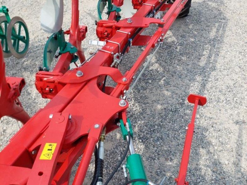 Kverneland 3300 S Variomat 5F m. Packomat
