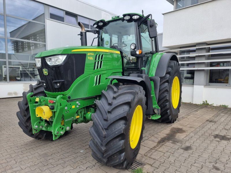 John Deere 6175M