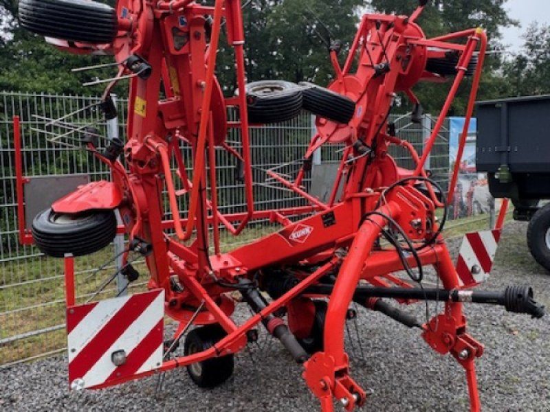 Kuhn GF 7702
