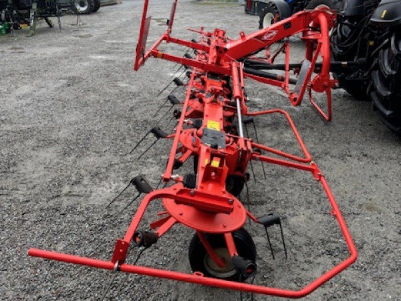 Kuhn GF 7702