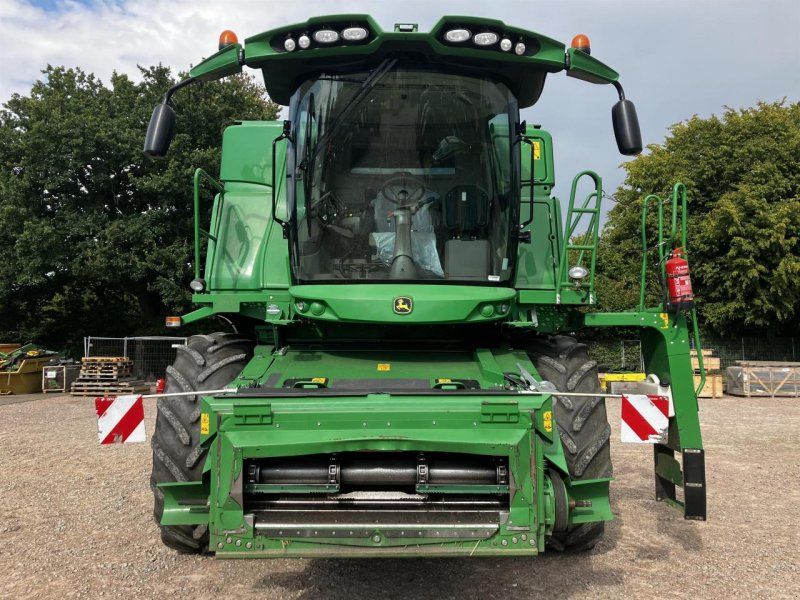 John Deere T660