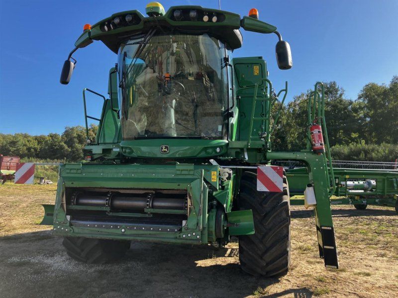 John Deere T660i