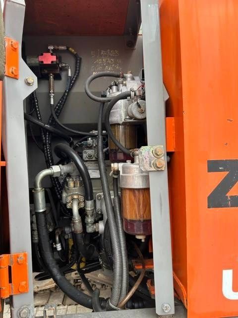 Hitachi ZX 225 USR LC-3