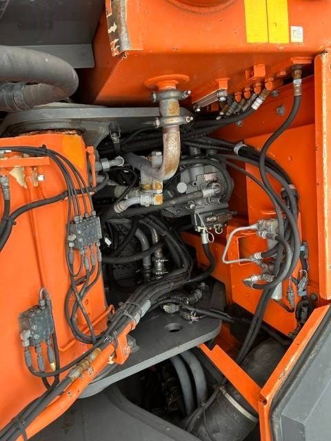 Hitachi ZX 225 USR LC-3