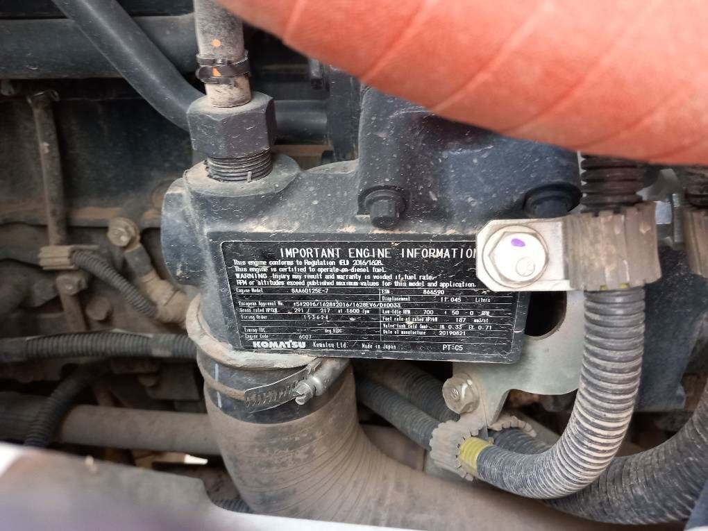 Komatsu WA475-10