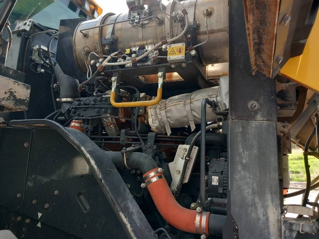 Komatsu WA475-10