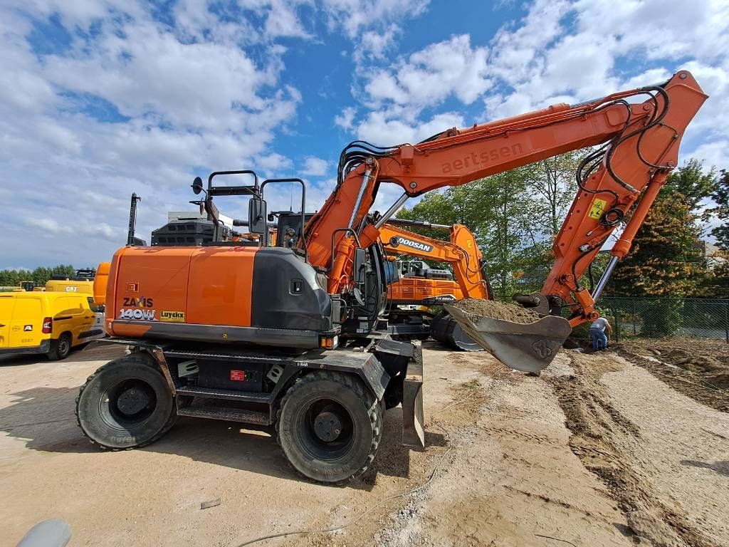 Hitachi ZX140WTB-6