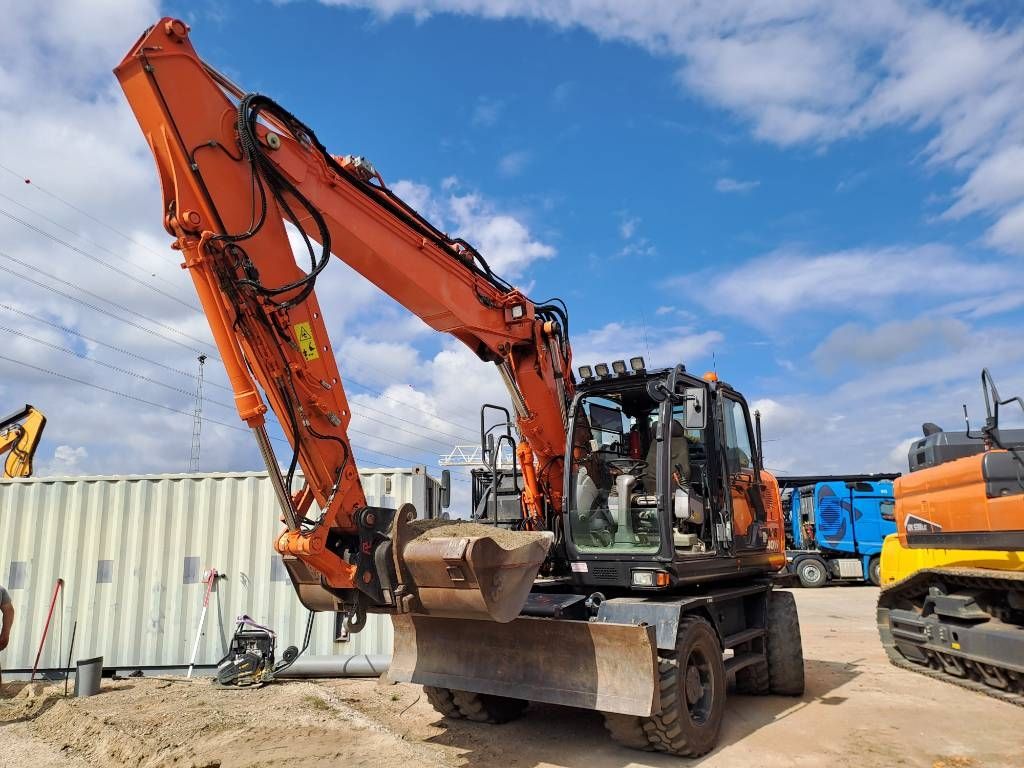Hitachi ZX140WTB-6