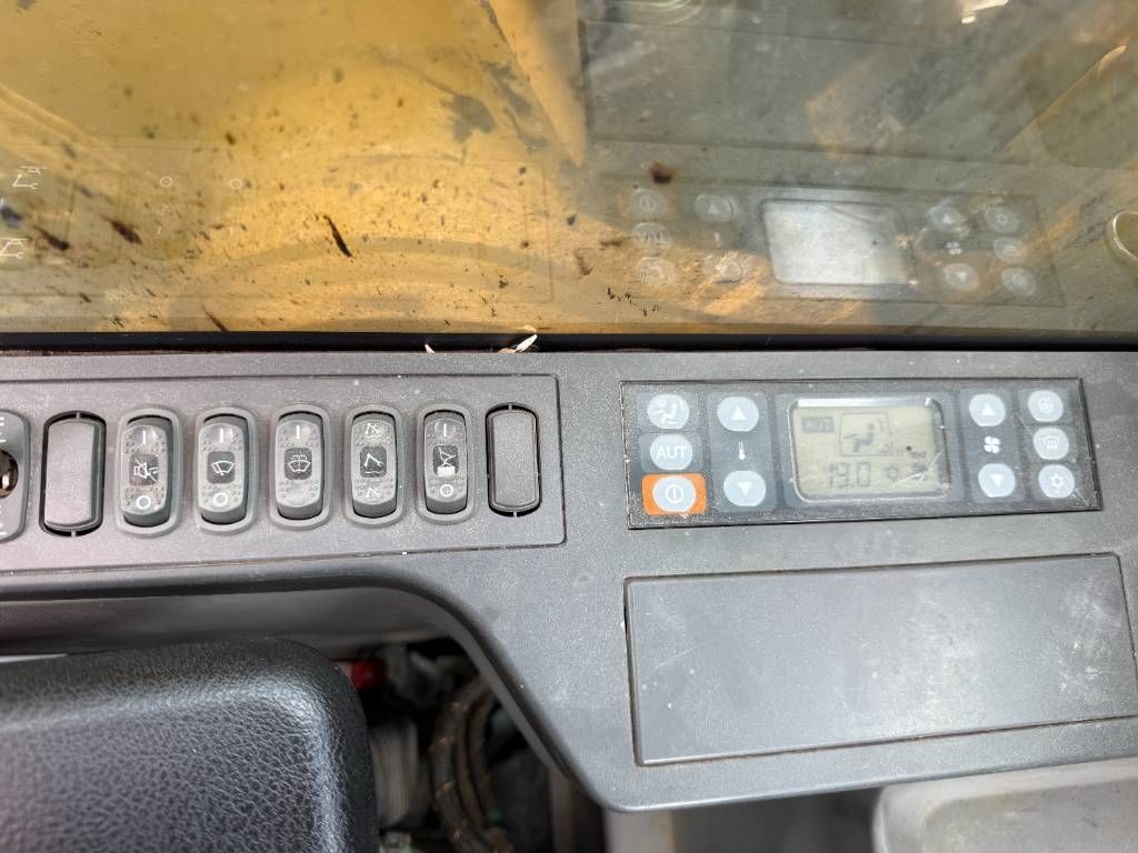 CAT 323FL - German Machine / Rear + Side Camera