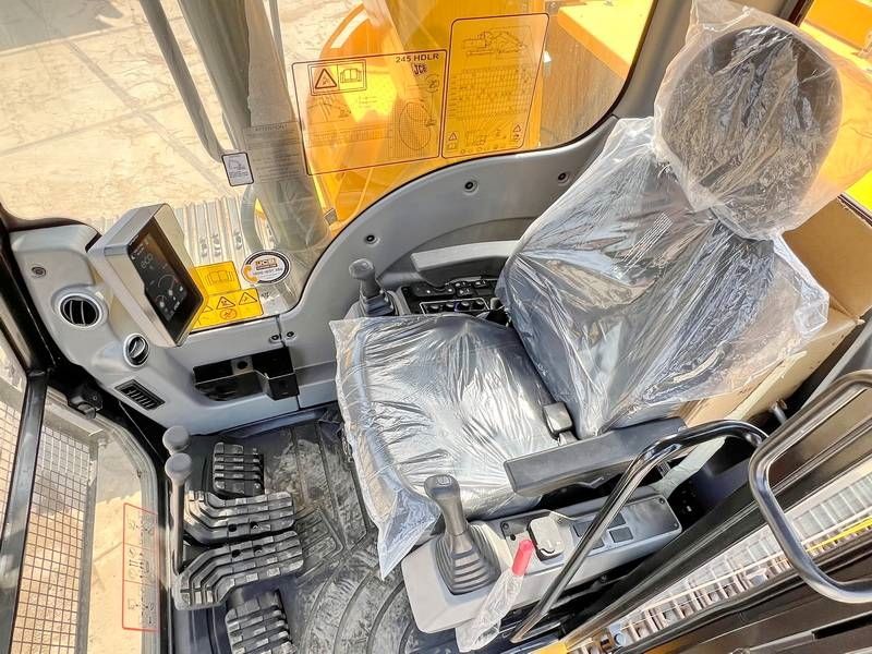 JCB 245 HDLR - New / Unused / 16 Meter Long Reach