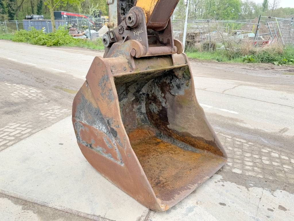 Liebherr R944C - 19m Long Reach / EXTRA ARM INCLUDED