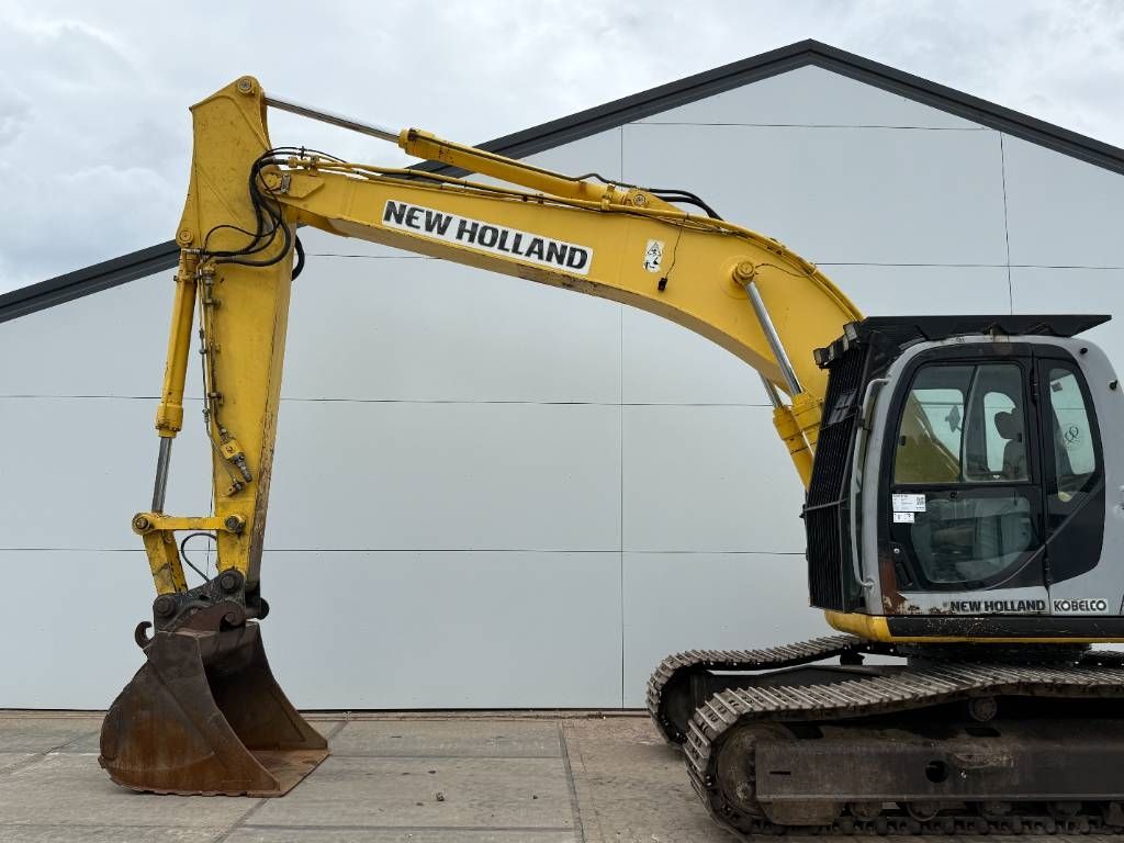 New Holland E215LC - German Machine / Hammer Lines