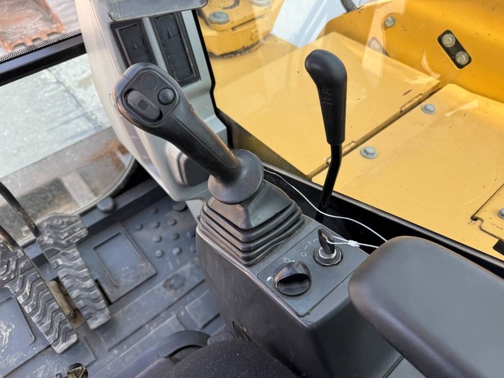 CAT 308D CR - Quick Coupler / Hammer Lines / Airco