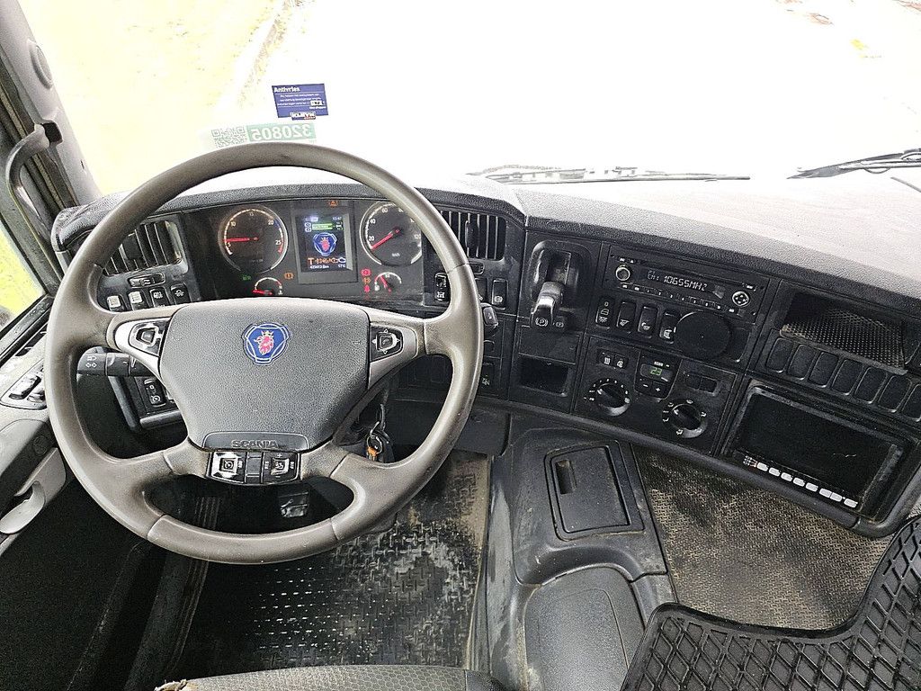 SCANIA P400 8x4