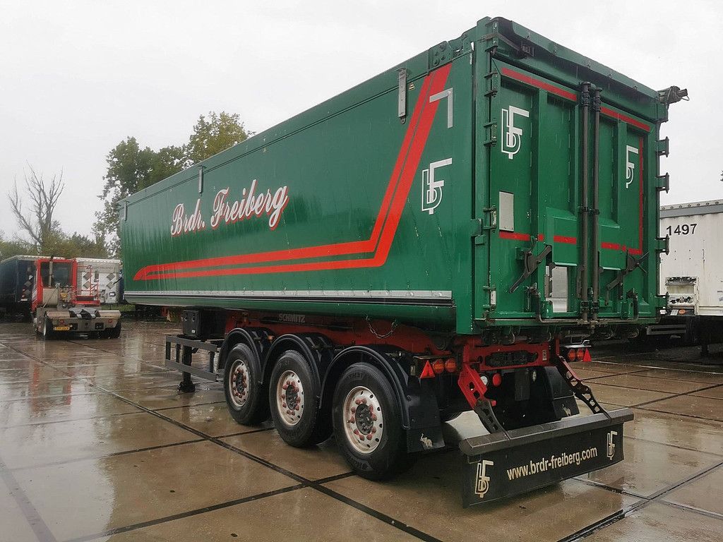 SCHMITZ SKI 50m3 alu doors
