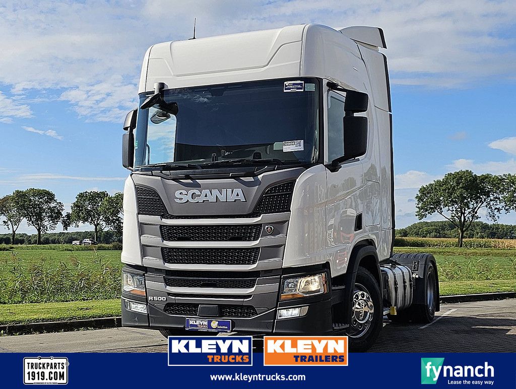 SCANIA R500 hlnew tyres