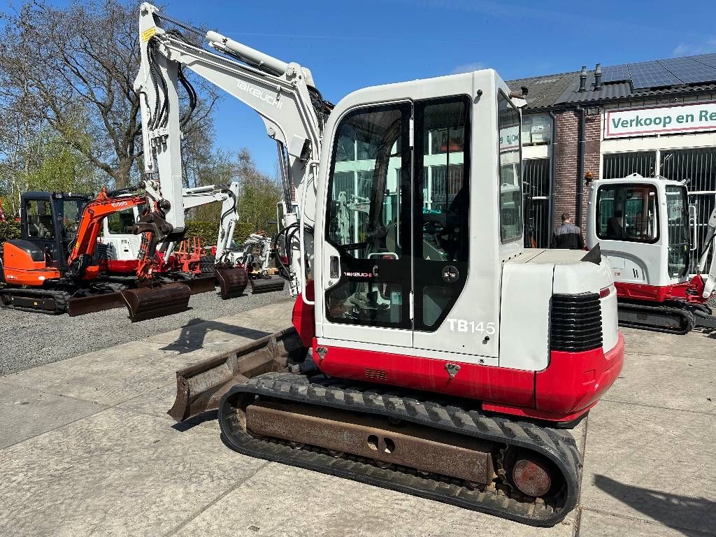 Takeuchi TB 145