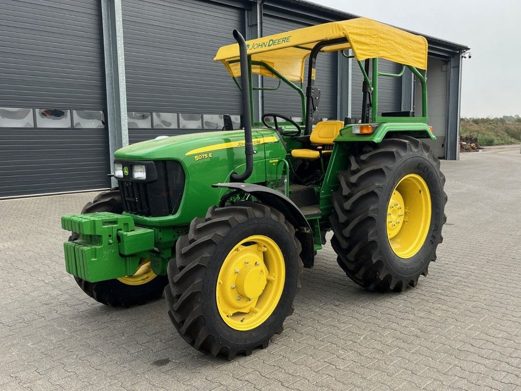 John Deere 5075 e WG4041