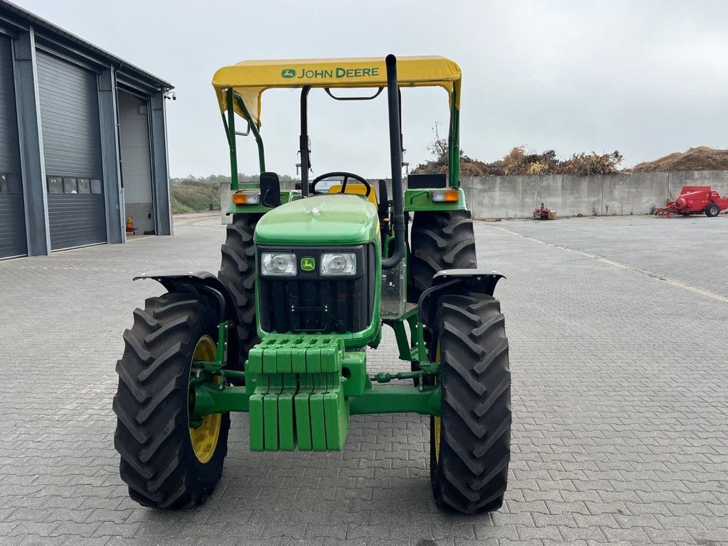 John Deere 5075 e WG4041