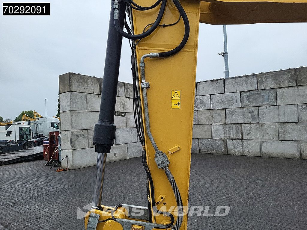 Caterpillar M320 F
